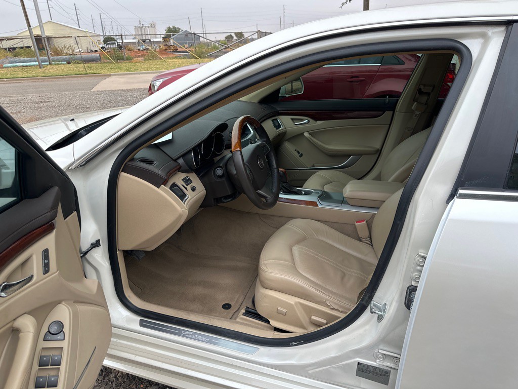 2011 Cadillac CTS Image 5
