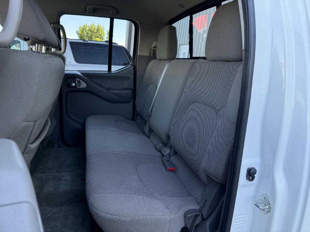 2018 Nissan Frontier Image 3