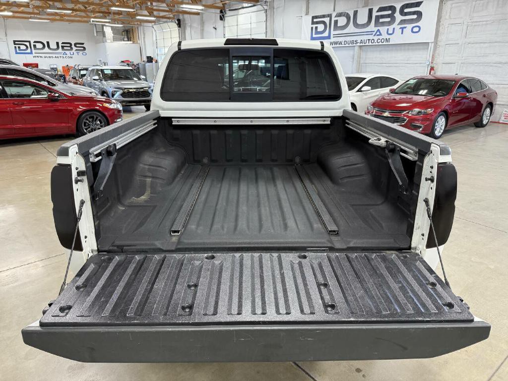2018 Nissan Frontier Image 17