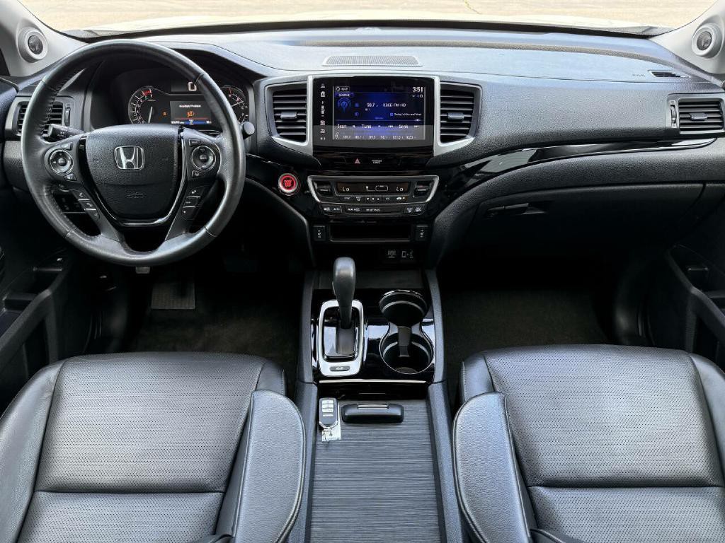 2019 Honda Ridgeline Image 4