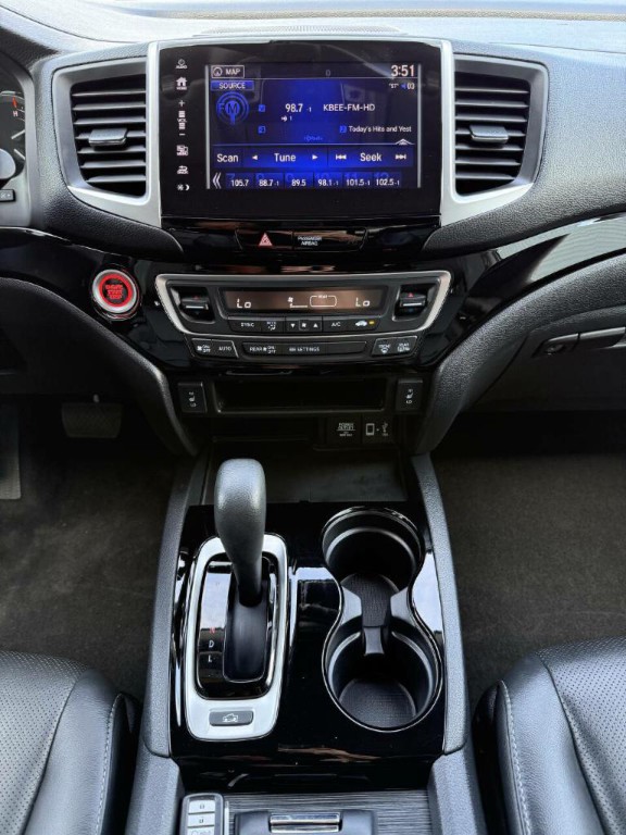 2019 Honda Ridgeline Image 25