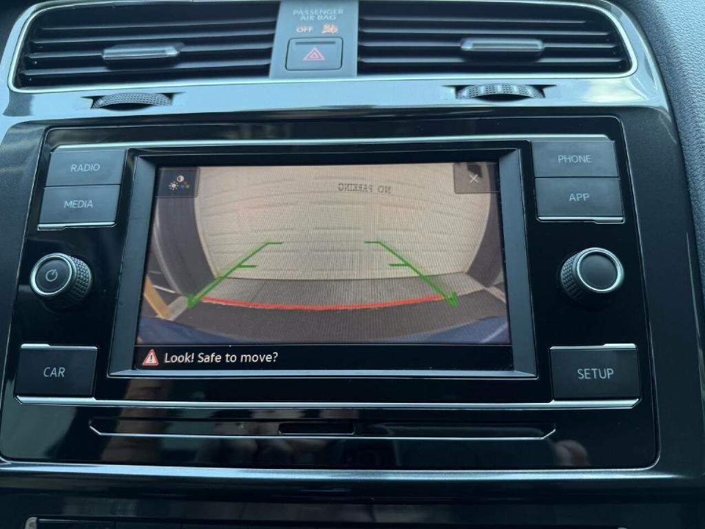 2019 Volkswagen Golf Image 27