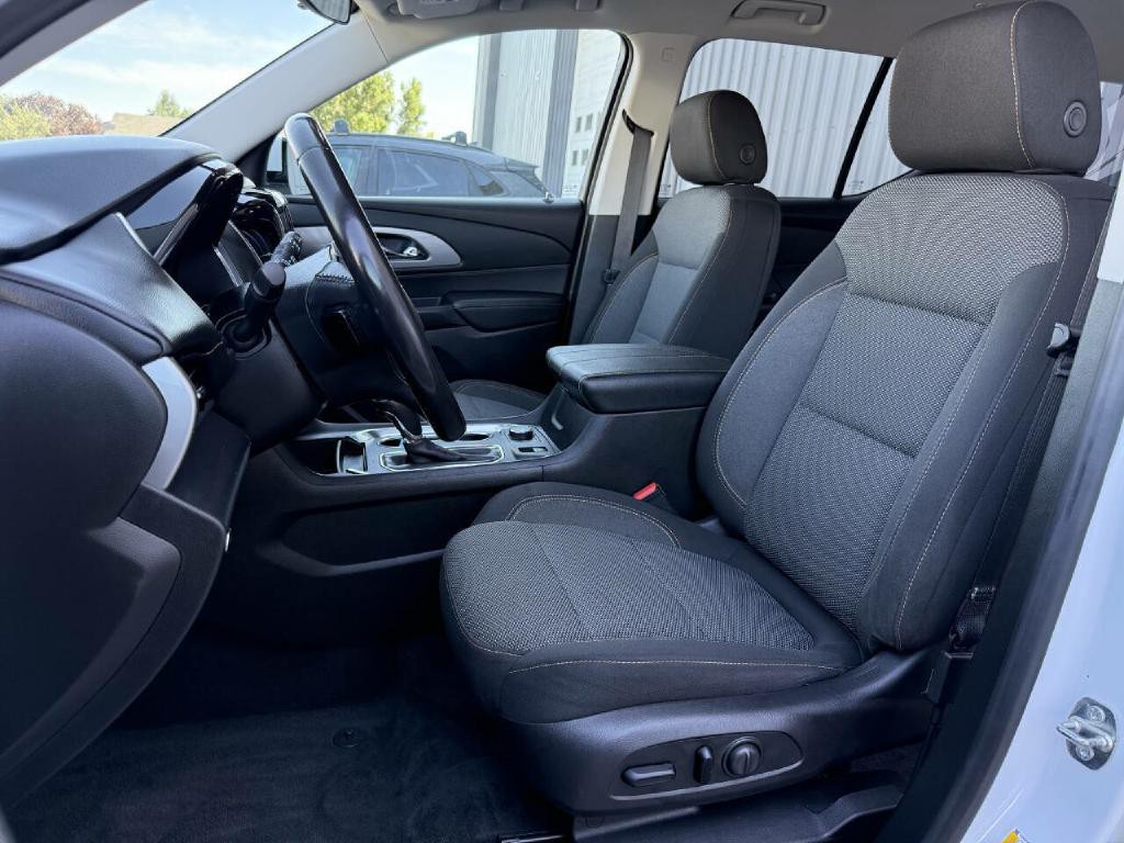 2019 Chevrolet Traverse Image 2