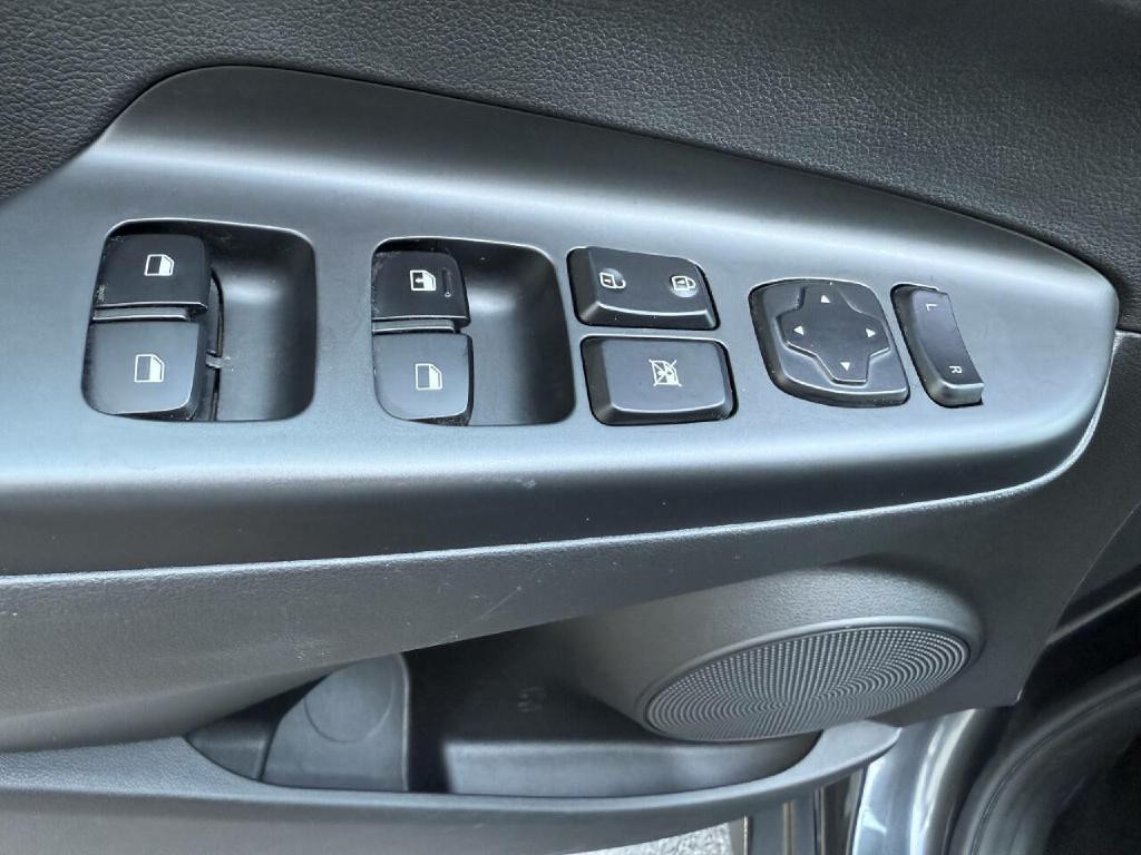 2022 Hyundai Kona Image 24