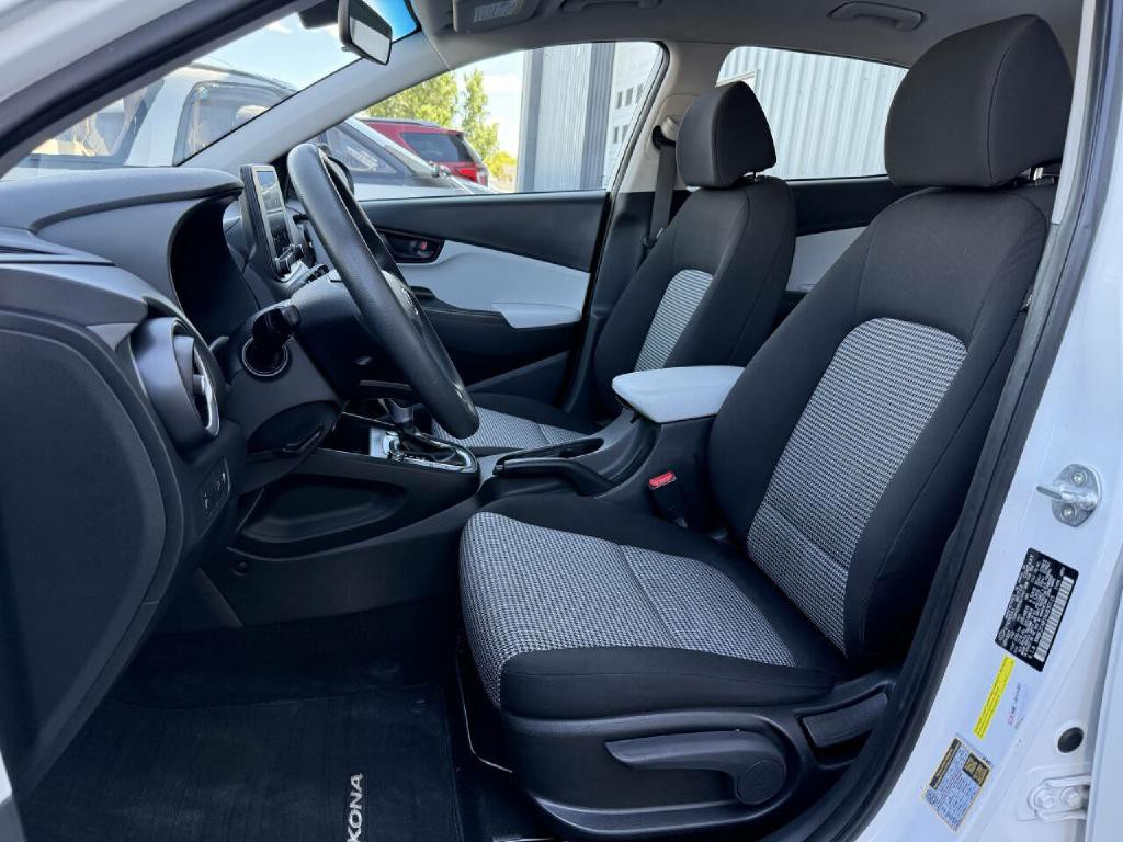2022 Hyundai Kona Image 2