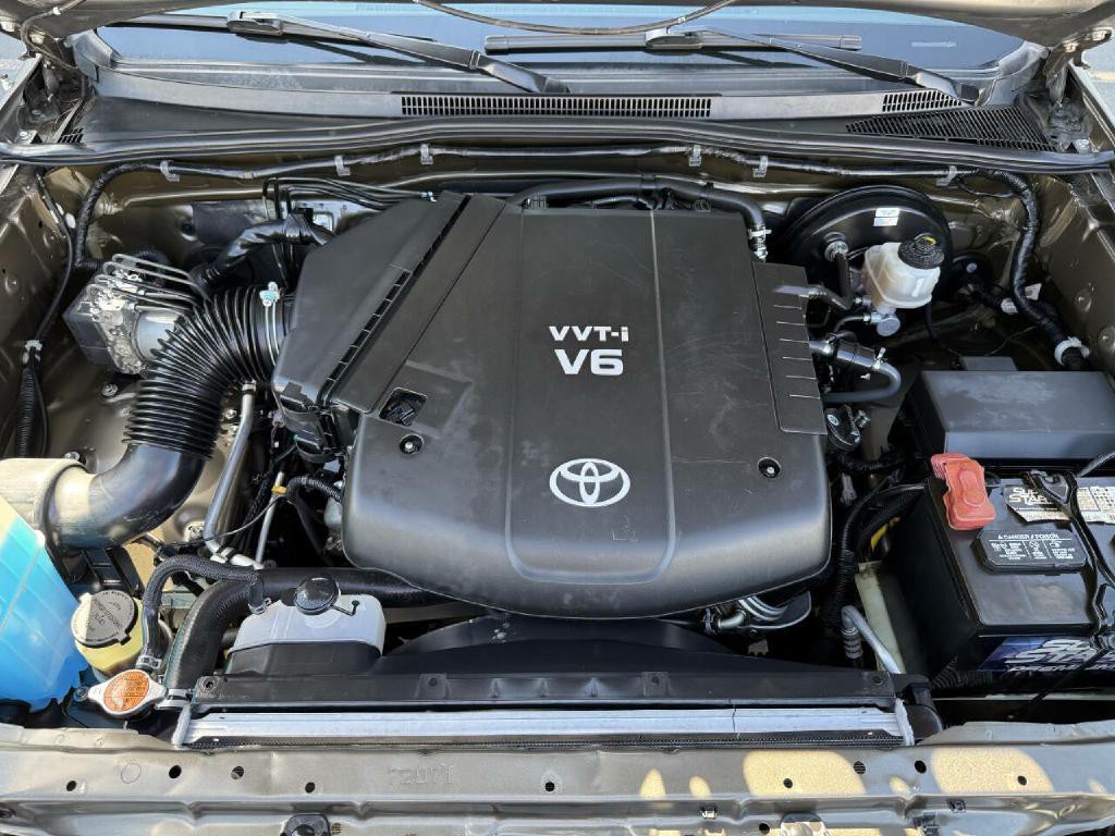 2010 Toyota Tacoma Image 5