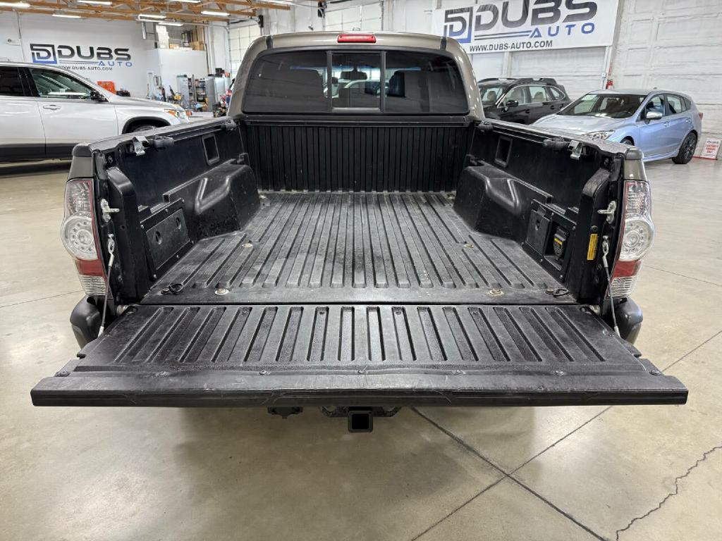 2010 Toyota Tacoma Image 17