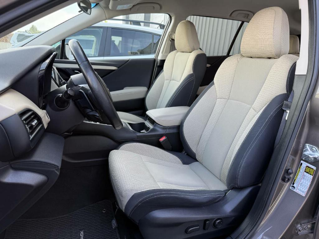 2021 Subaru Outback Image 2