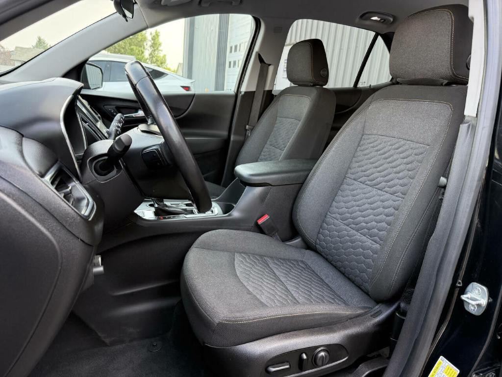 2021 Chevrolet Equinox Image 2