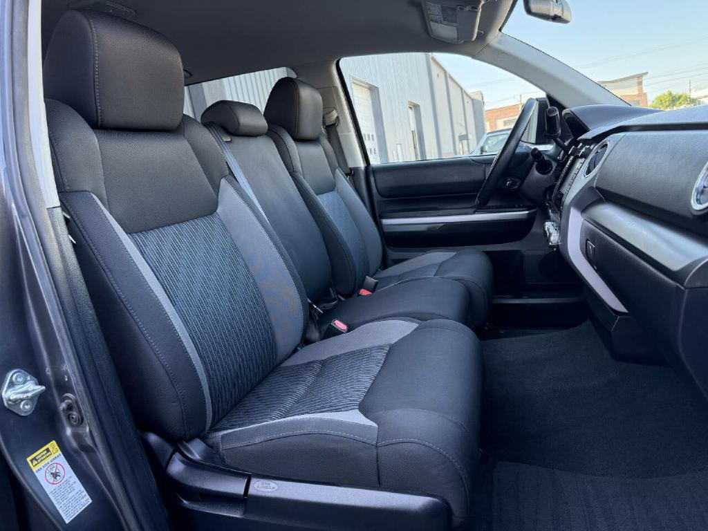 2016 Toyota Tundra Image 19