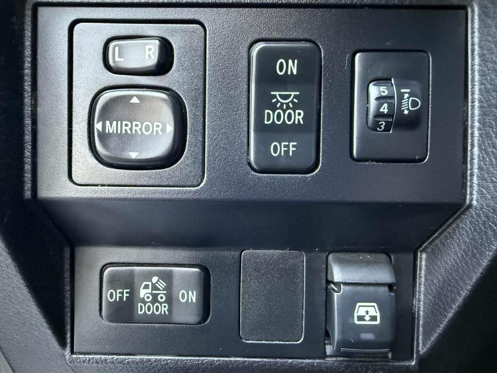 2016 Toyota Tundra Image 22