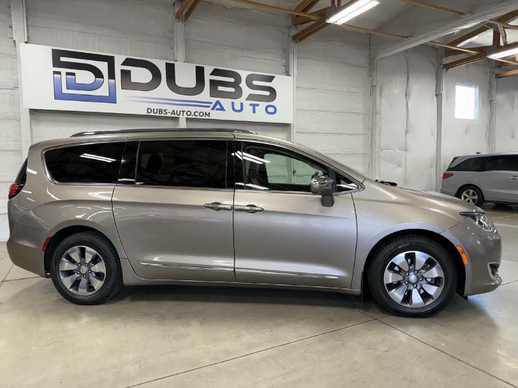 2018 Chrysler Pacifica Image 6