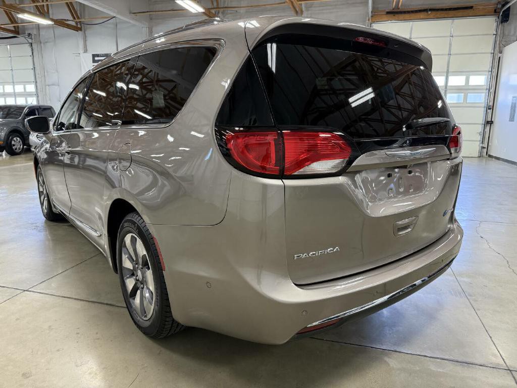 2018 Chrysler Pacifica Image 9