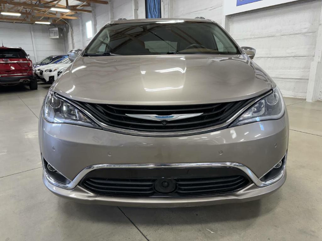 2018 Chrysler Pacifica Image 12