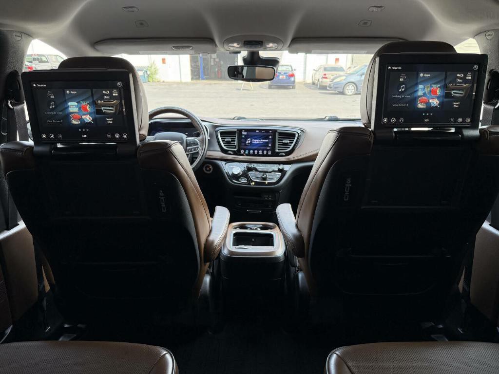 2018 Chrysler Pacifica Image 26