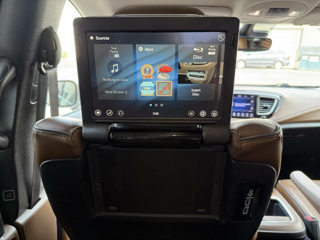 2018 Chrysler Pacifica Image 27
