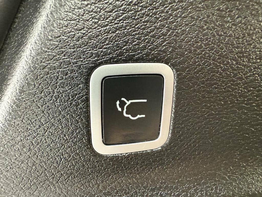 2018 Chrysler Pacifica Image 28