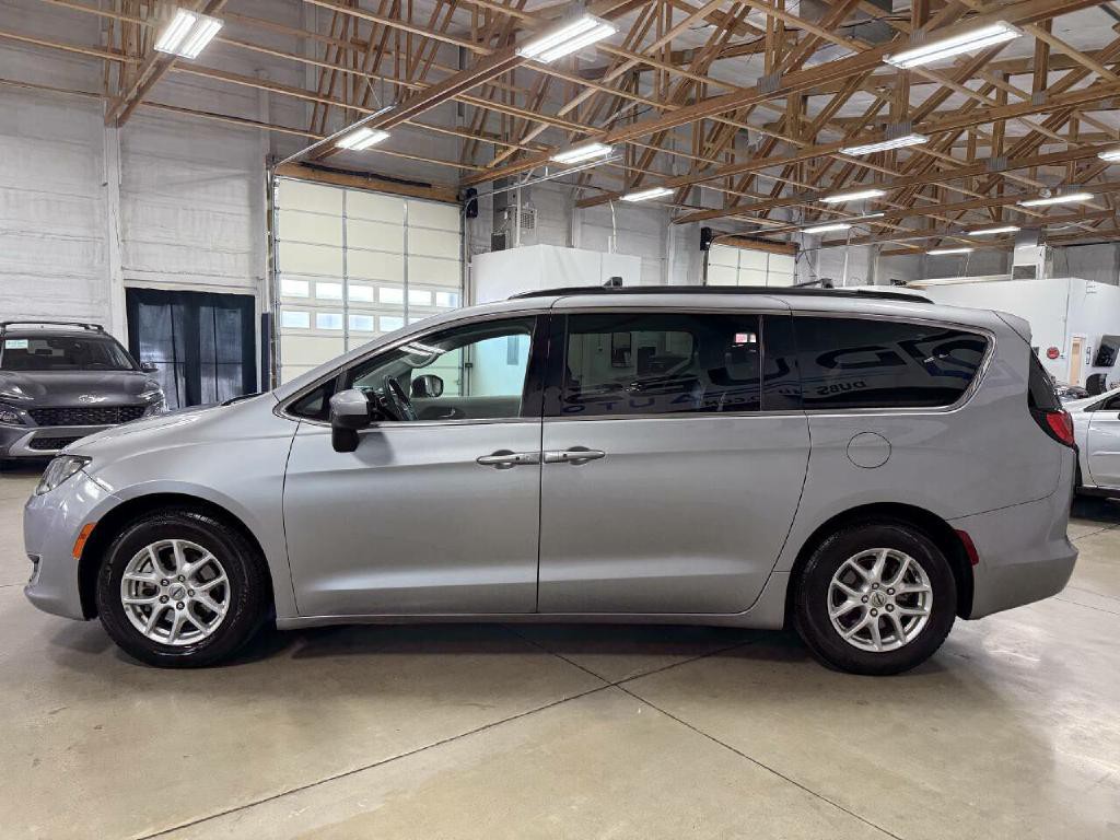 2021 Chrysler Voyager Image 10
