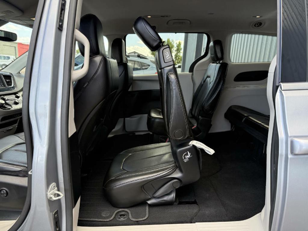 2021 Chrysler Voyager Image 20