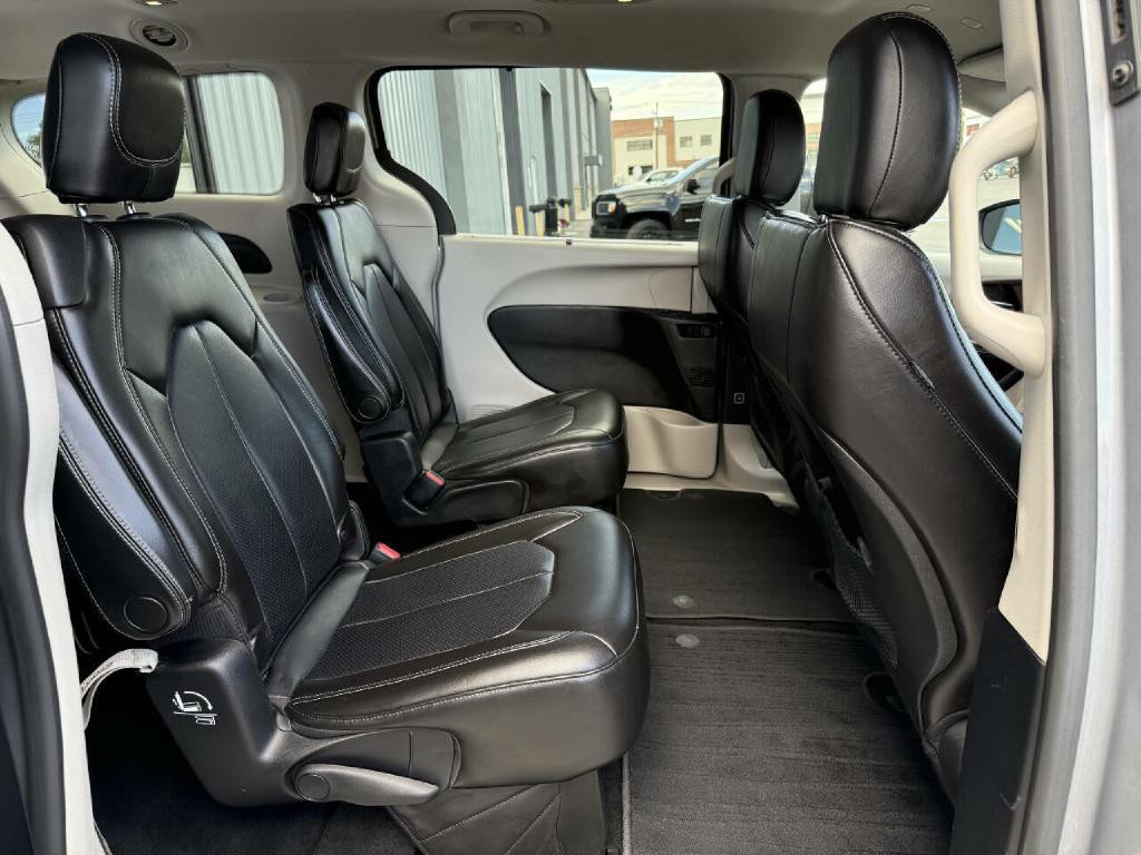 2021 Chrysler Voyager Image 22