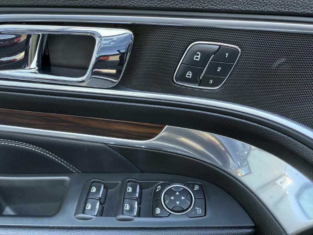 2018 Ford Explorer Image 19