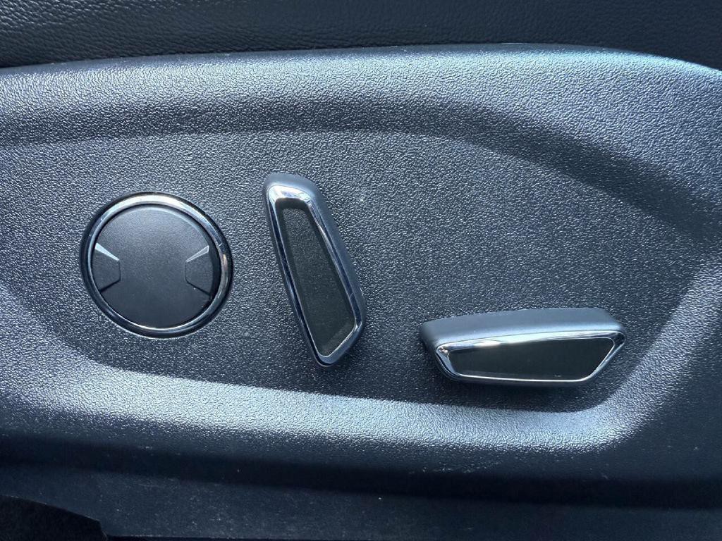 2018 Ford Explorer Image 25