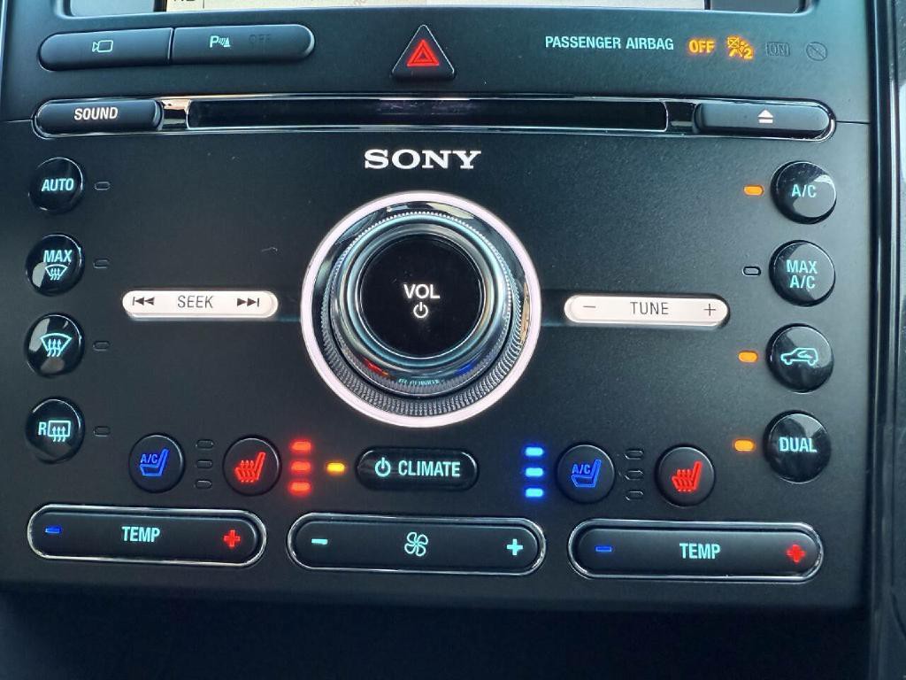 2018 Ford Explorer Image 32