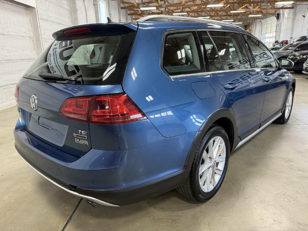 2017 Volkswagen Golf Image 7