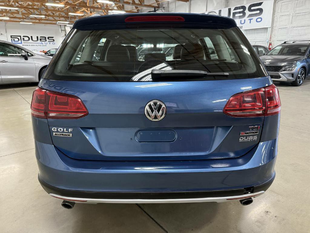 2017 Volkswagen Golf Image 8