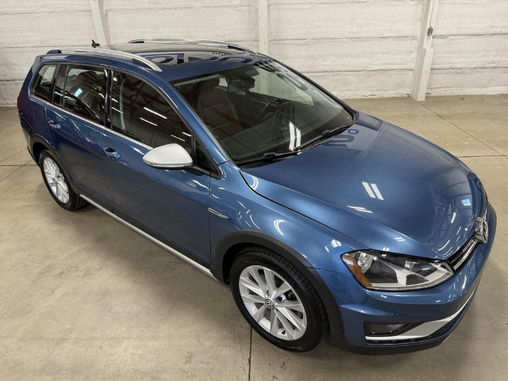 2017 Volkswagen Golf Image 13