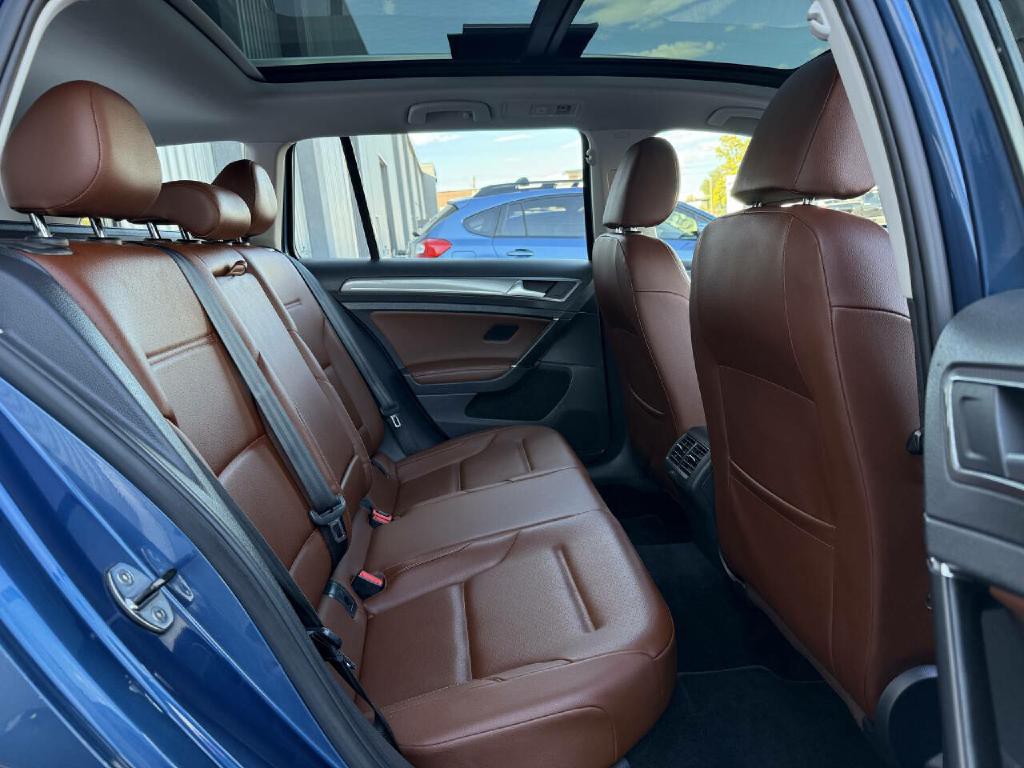 2017 Volkswagen Golf Image 21