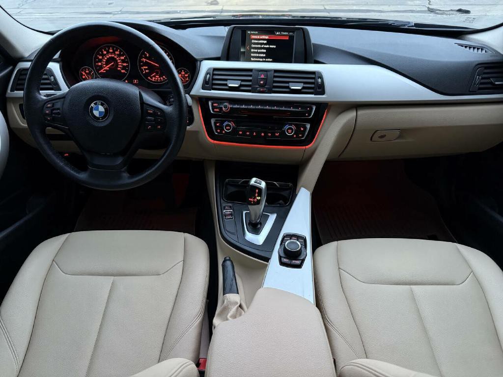 2018 BMW 3 Series Image 4