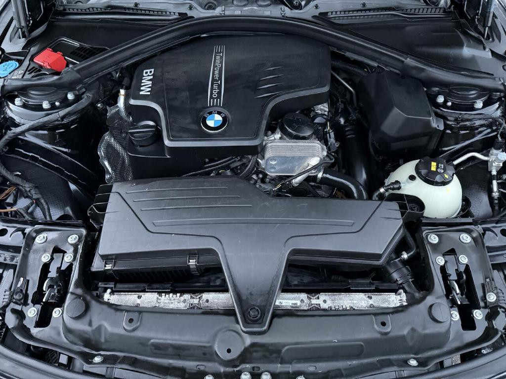 2018 BMW 3 Series Image 5