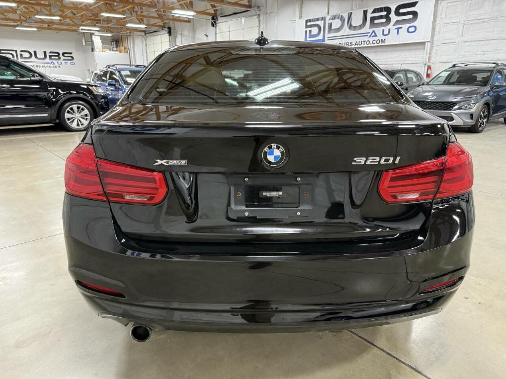 2018 BMW 3 Series Image 8