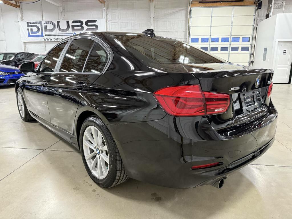 2018 BMW 3 Series Image 9