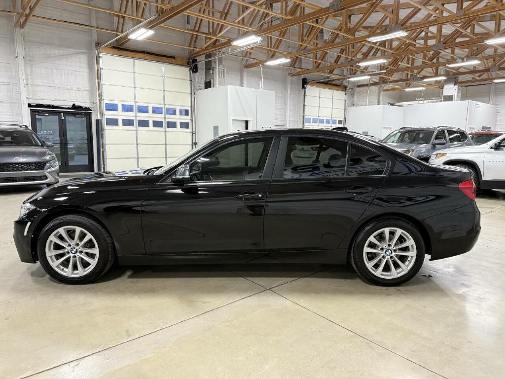 2018 BMW 3 Series Image 10
