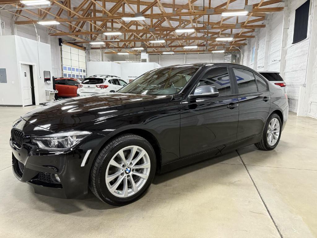 2018 BMW 3 Series Image 11