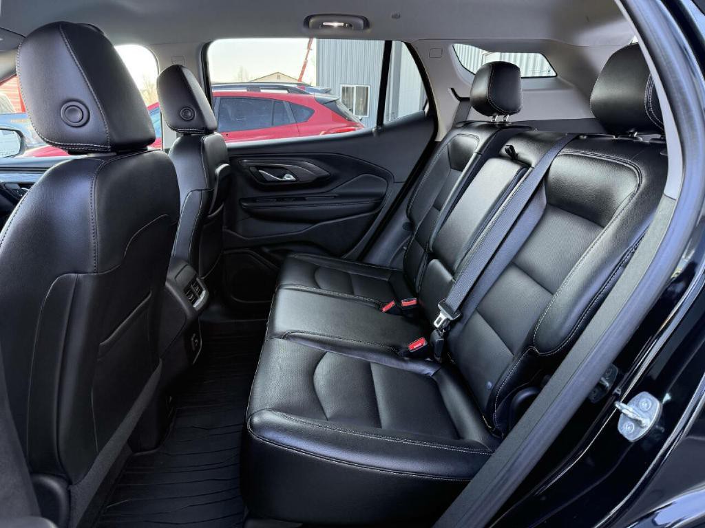 2023 GMC Terrain Image 3
