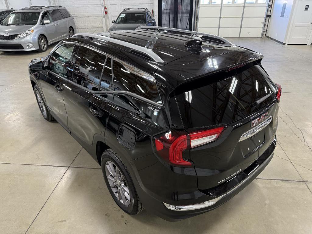 2023 GMC Terrain Image 15