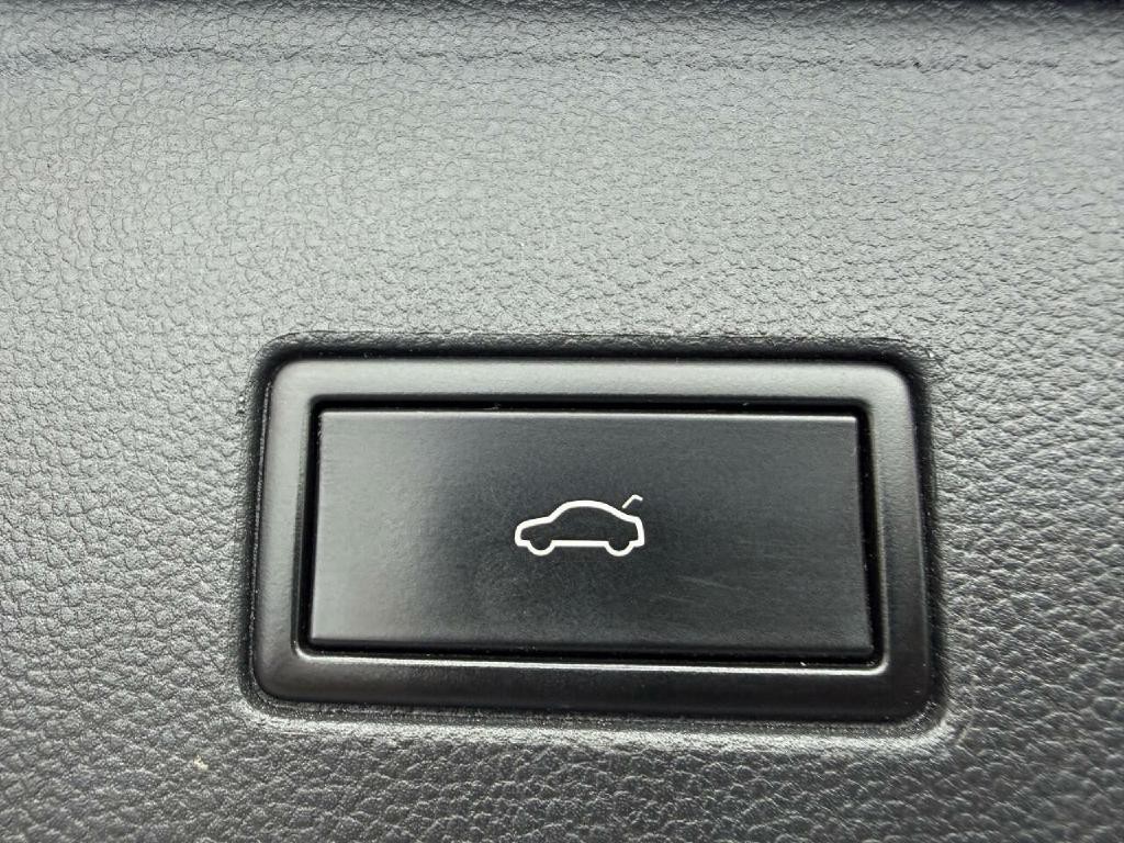 2021 Volkswagen Atlas Image 28