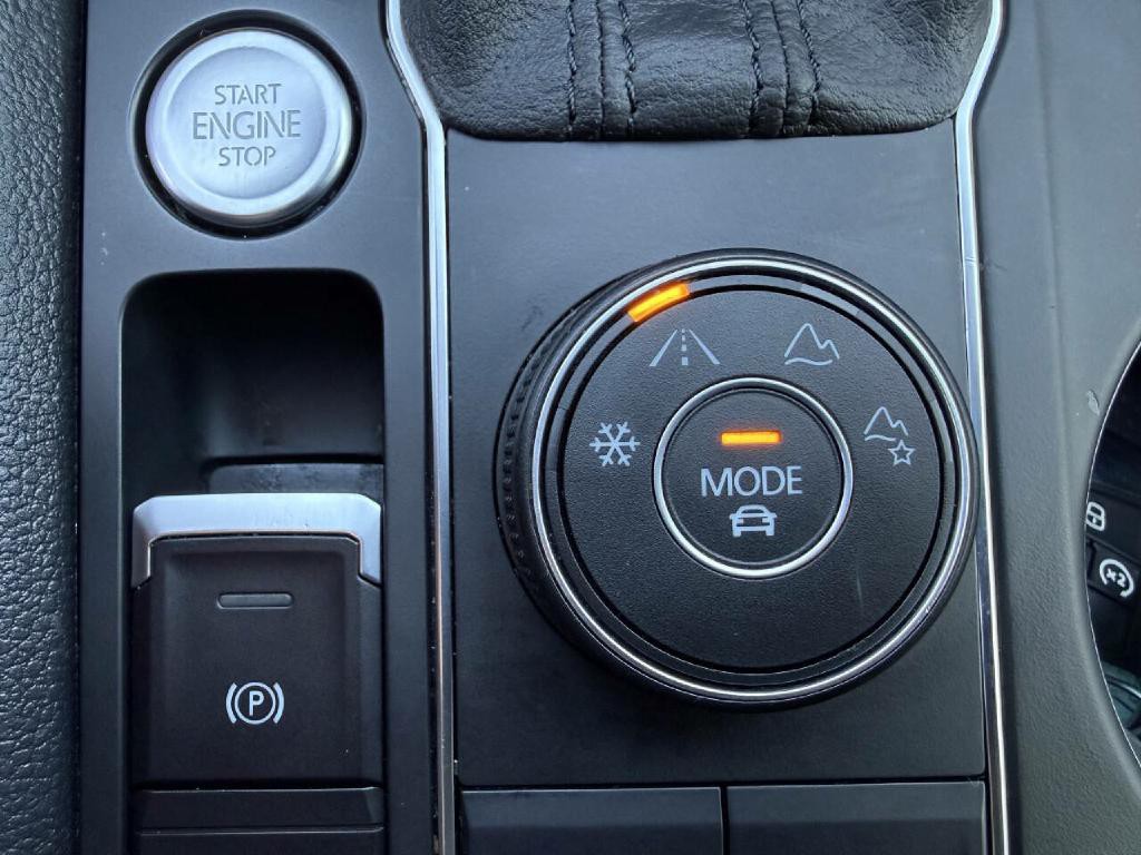 2021 Volkswagen Atlas Image 32