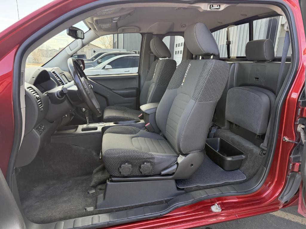 2018 Nissan Frontier Image 3