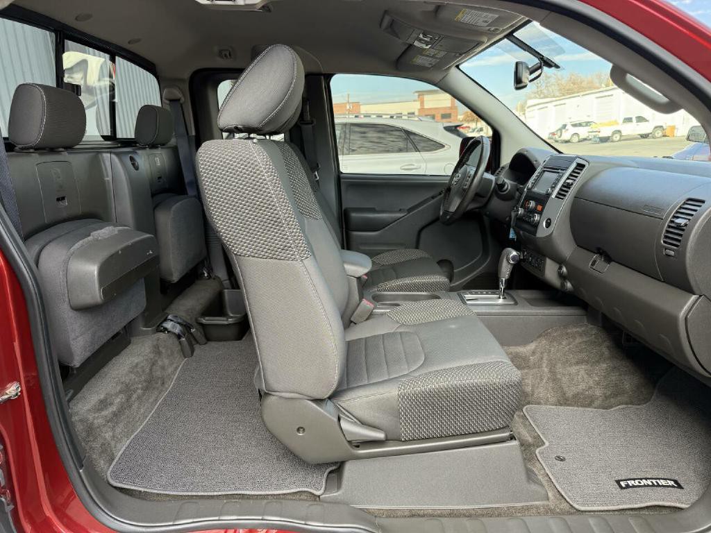 2018 Nissan Frontier Image 24