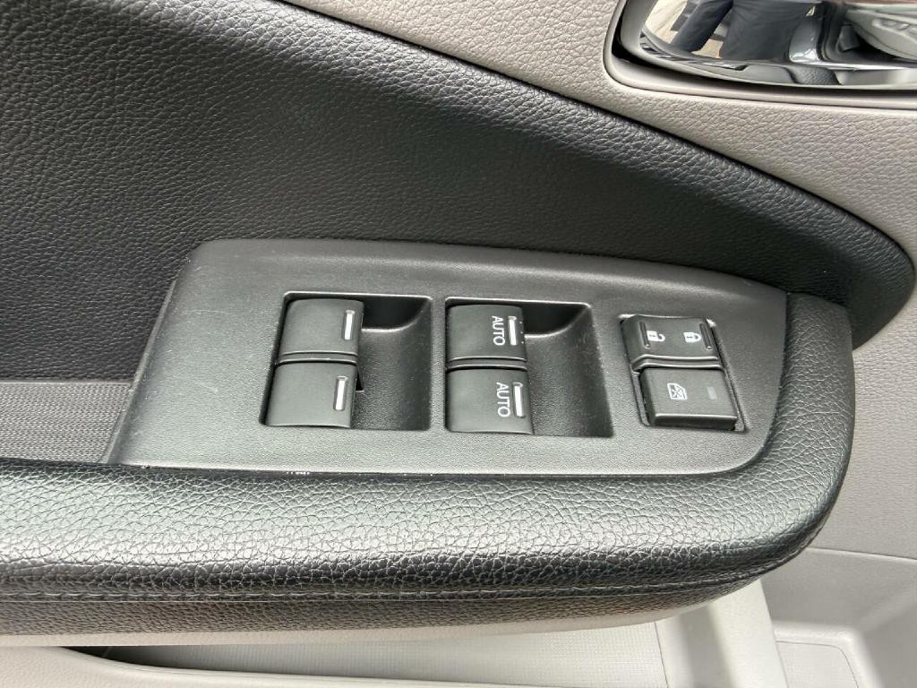 2018 Honda Pilot Image 17