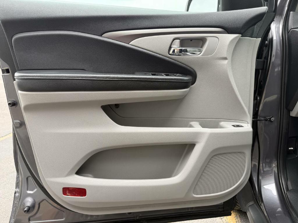 2018 Honda Pilot Image 18