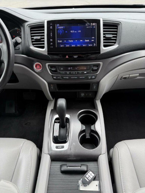 2018 Honda Pilot Image 28
