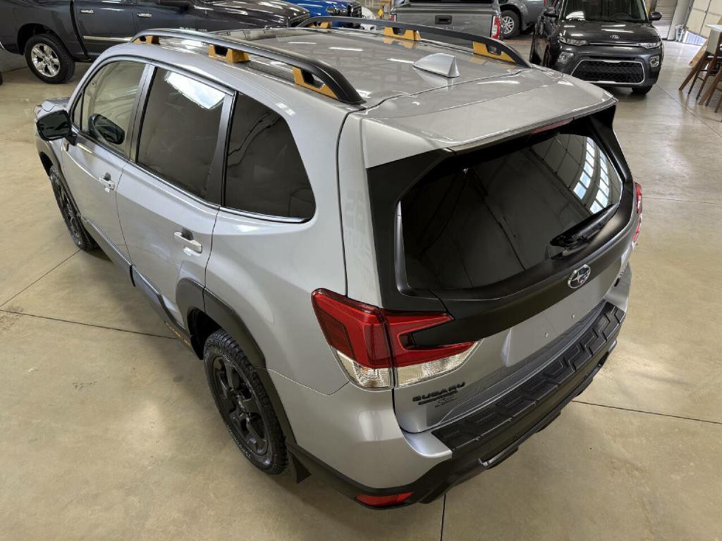 2022 Subaru Forester Image 15