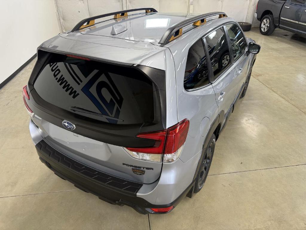 2022 Subaru Forester Image 16