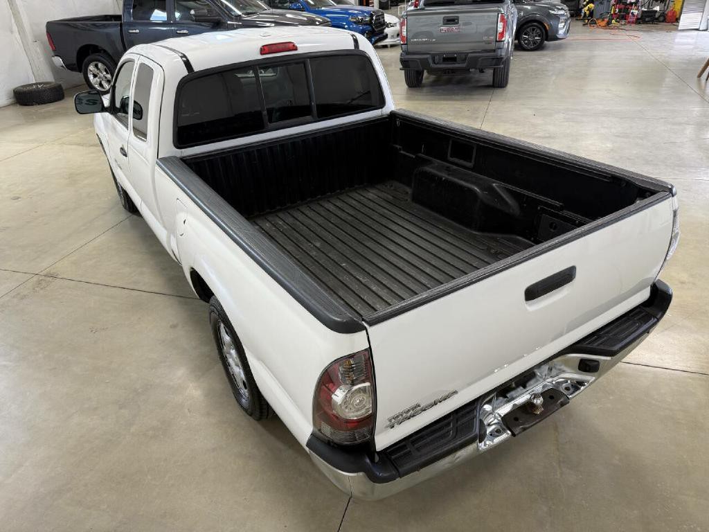 2010 Toyota Tacoma Image 14