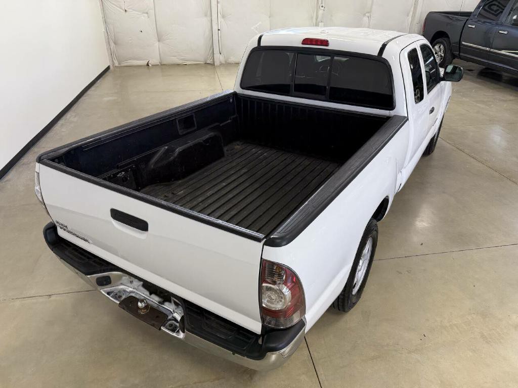 2010 Toyota Tacoma Image 15